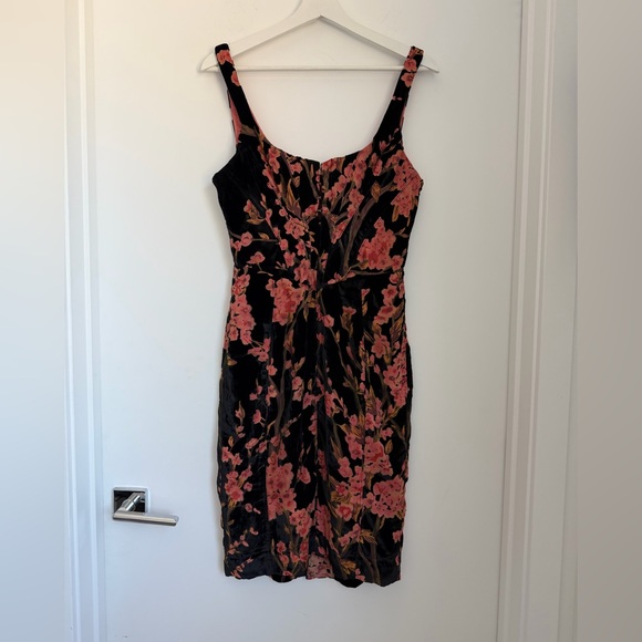 House of CB London Lexi Black and Floral Devore Velvet Corset Midi Dress - Picture 5 of 10